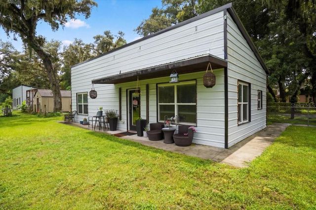 205 CAGLE ROAD, Brandon, FL 33511