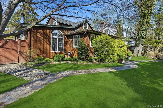 2 Isis Road, Rocky Point, NY 11778