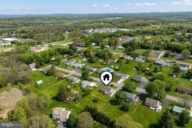 60 MEADOW LN, Gettysburg, PA 17325