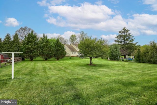 60 MEADOW LN, Gettysburg, PA 17325