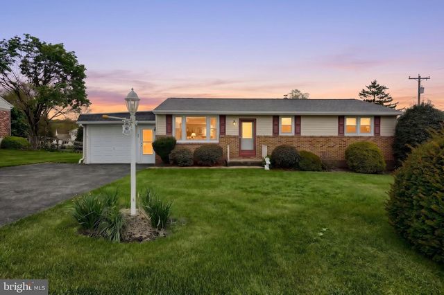 60 MEADOW LN, Gettysburg, PA 17325