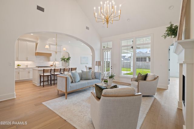 102 Saltmeadow Lane, Lafayette, LA 70508