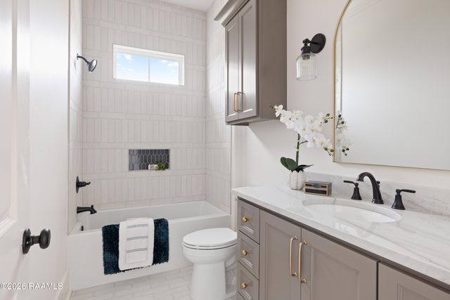 102 Saltmeadow Lane, Lafayette, LA 70508