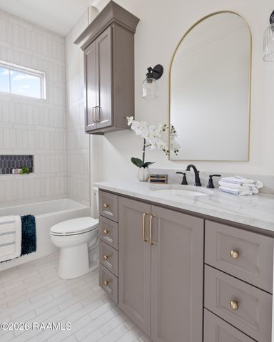 102 Saltmeadow Lane, Lafayette, LA 70508