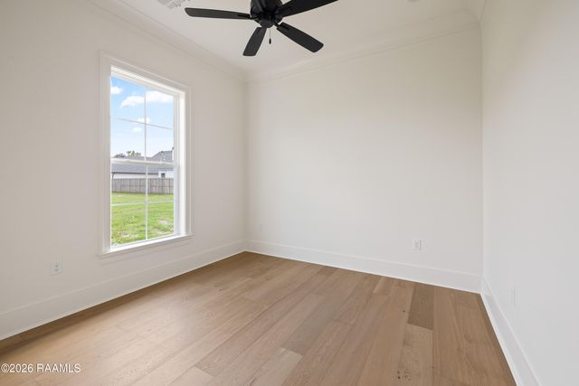 102 Saltmeadow Lane, Lafayette, LA 70508