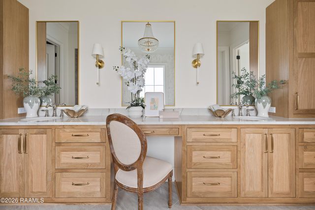 102 Saltmeadow Lane, Lafayette, LA 70508