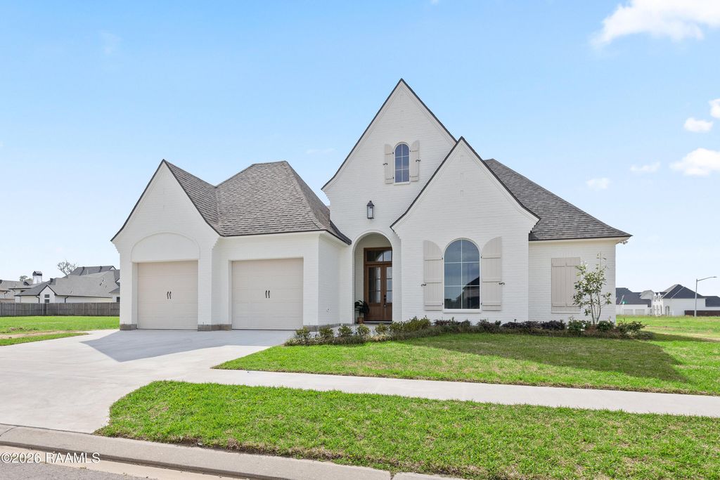102 Saltmeadow Lane, Lafayette, LA 70508