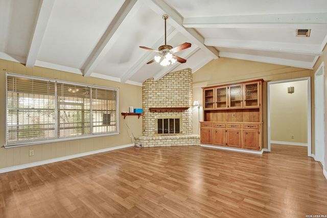 5927 WILDWIND DR, Windcrest, TX 78239