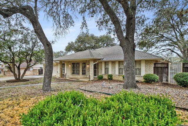 5927 WILDWIND DR, Windcrest, TX 78239