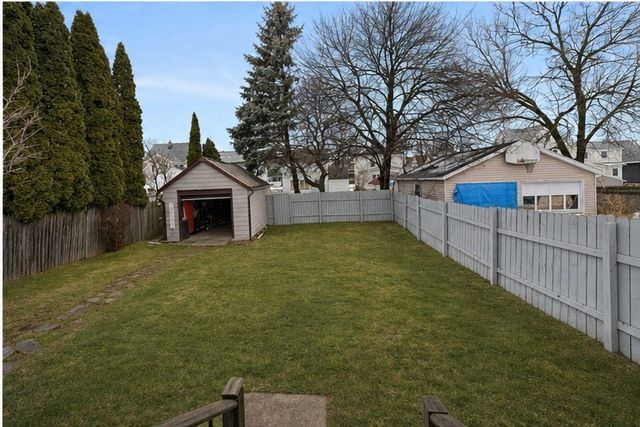 121 West Filbert Street, East Rochester, NY 14445