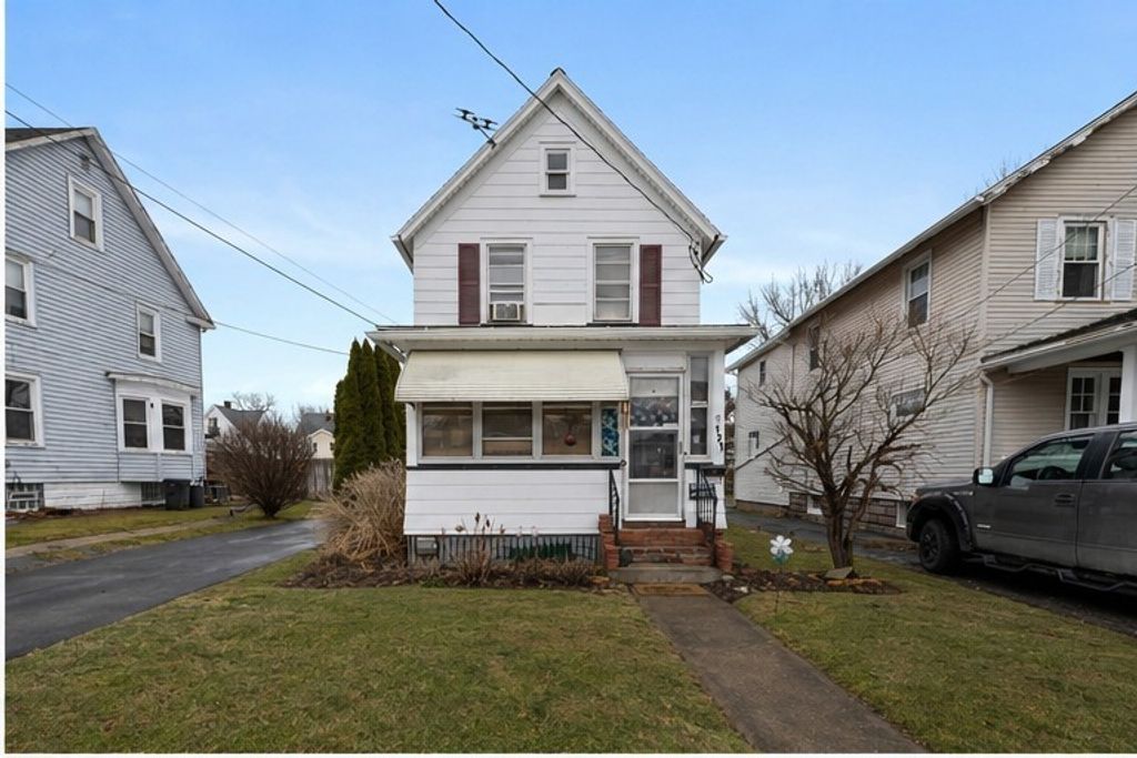 121 West Filbert Street, East Rochester, NY 14445