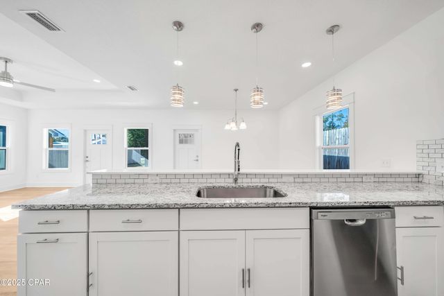 150 Bayou Avenue, Panama City, FL 32401