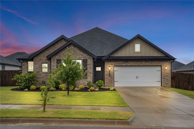 5912 SW Gentle Winds Avenue, Bentonville, AR 72713