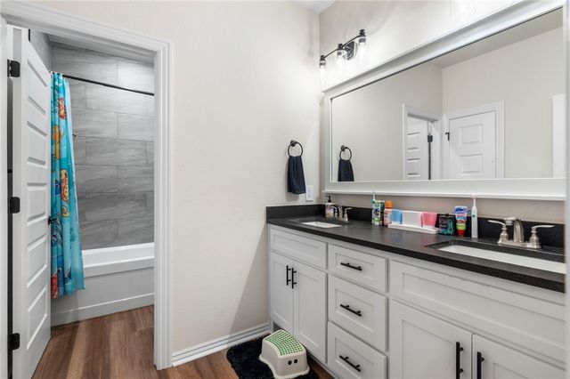 5912 SW Gentle Winds Avenue, Bentonville, AR 72713