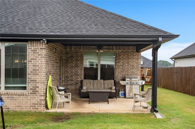 5912 SW Gentle Winds Avenue, Bentonville, AR 72713