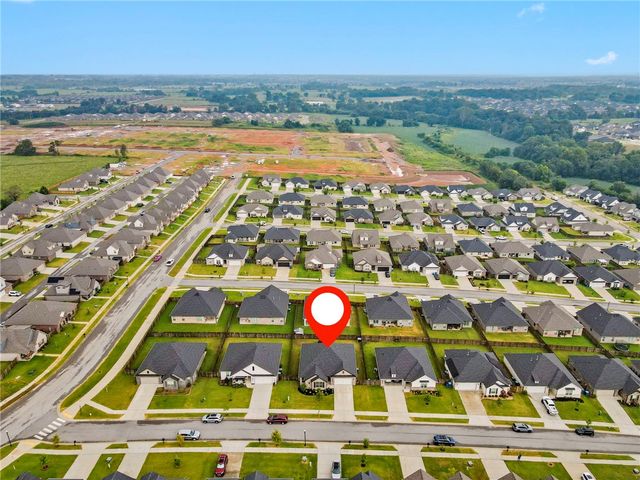 5912 SW Gentle Winds Avenue, Bentonville, AR 72713