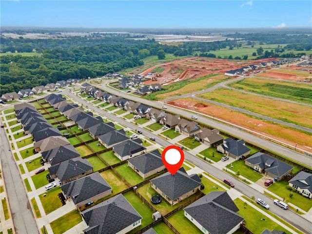5912 SW Gentle Winds Avenue, Bentonville, AR 72713