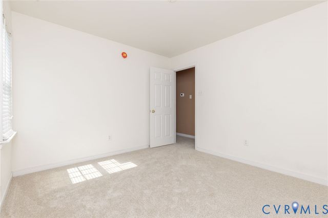 6024 Walking Path Ln, Midlothian, VA 23112
