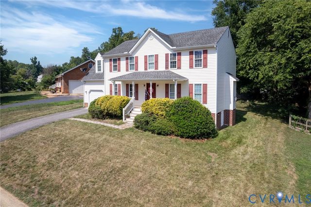 6024 Walking Path Ln, Midlothian, VA 23112