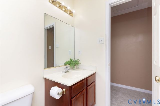 6024 Walking Path Ln, Midlothian, VA 23112