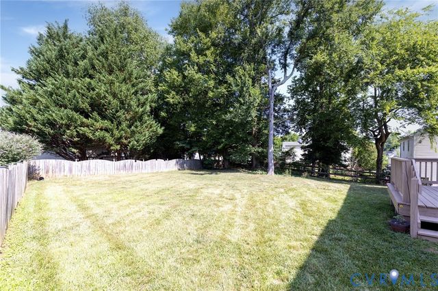 6024 Walking Path Ln, Midlothian, VA 23112