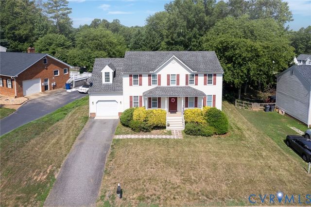 6024 Walking Path Ln, Midlothian, VA 23112