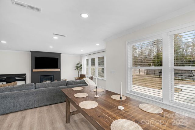 12847 Connemara Court, Midland, NC 28107