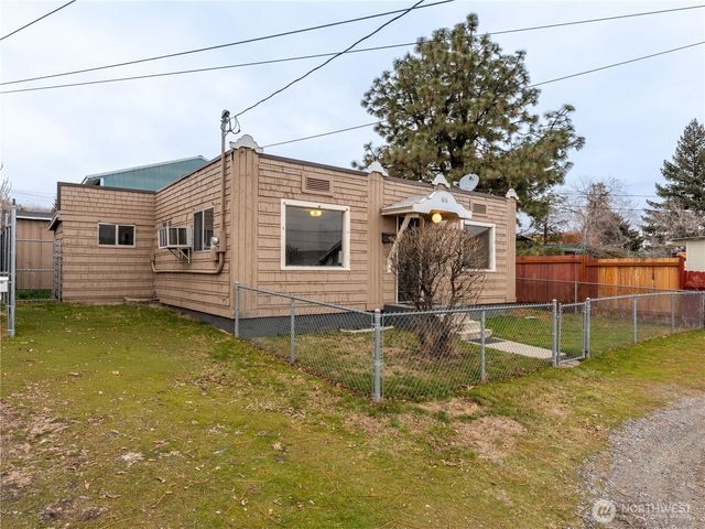 616 S Chelan Avenue, Wenatchee, WA 98801