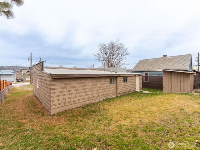 616 S Chelan Avenue, Wenatchee, WA 98801