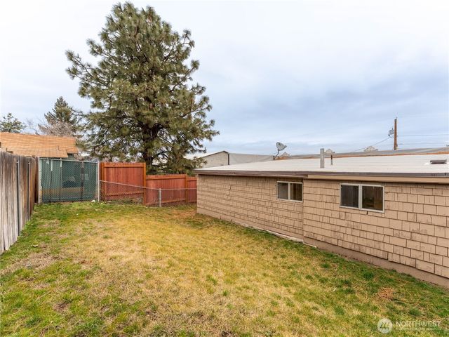 616 S Chelan Avenue, Wenatchee, WA 98801