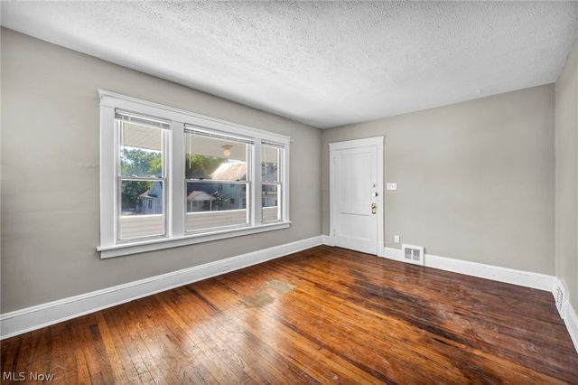 3592 E 106th Street, Cleveland, OH 44105