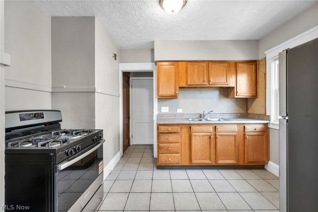 3592 E 106th Street, Cleveland, OH 44105