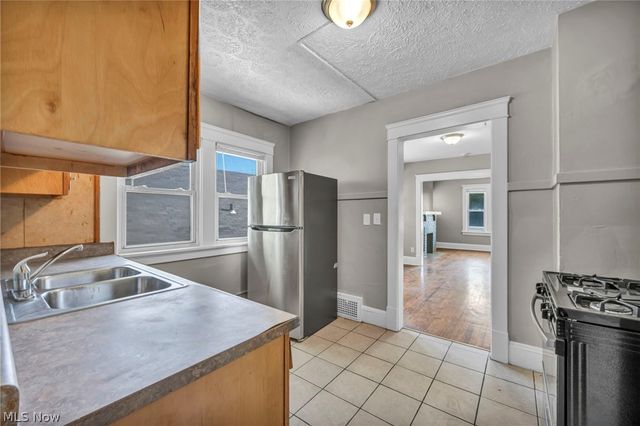 3592 E 106th Street, Cleveland, OH 44105