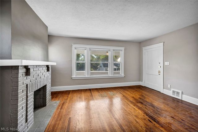 3592 E 106th Street, Cleveland, OH 44105