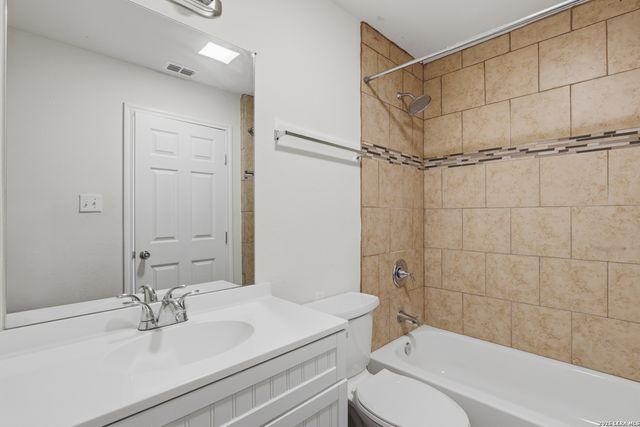 5843 SHERBROOKE OAK, San Antonio, TX 78249