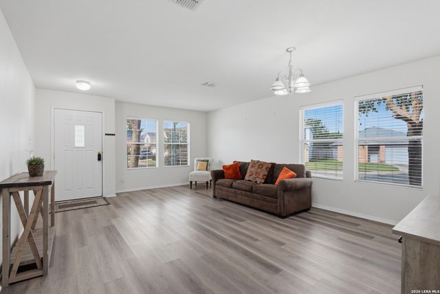 5843 SHERBROOKE OAK, San Antonio, TX 78249