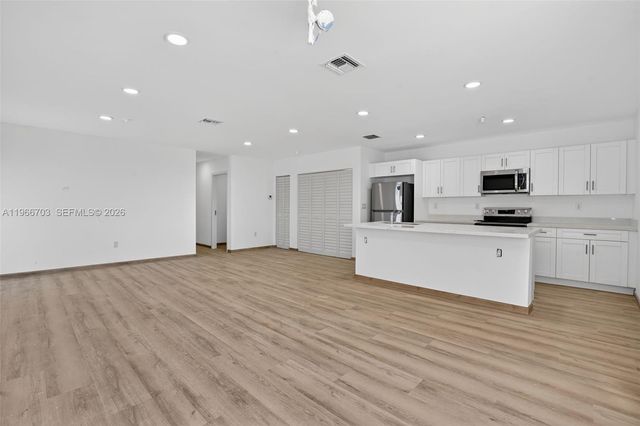 1515 N Redland Rd, Florida City, FL 33034