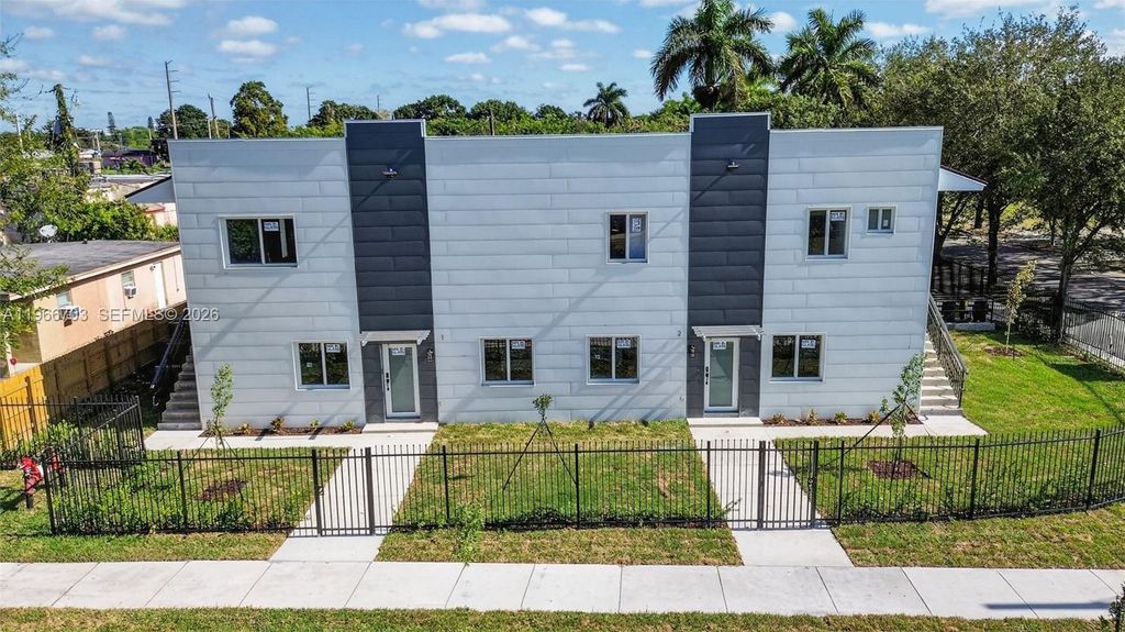1515 N Redland Rd, Florida City, FL 33034