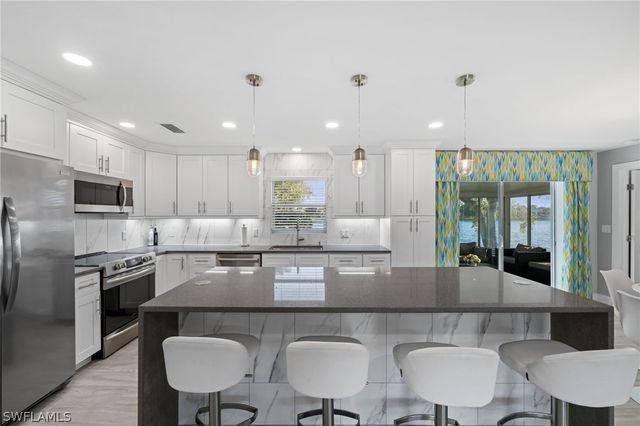 9757 Deerfoot DR, Fort Myers, FL 33919