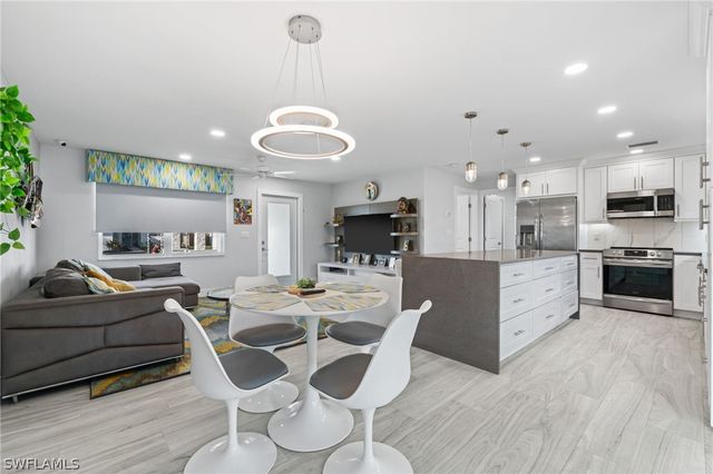 9757 Deerfoot DR, Fort Myers, FL 33919