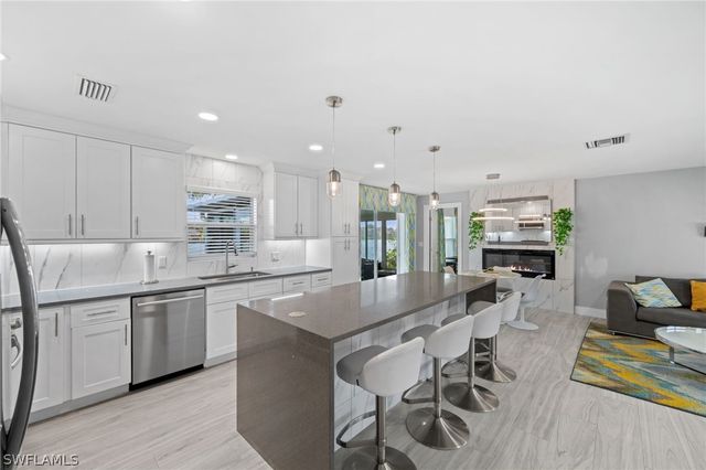 9757 Deerfoot DR, Fort Myers, FL 33919