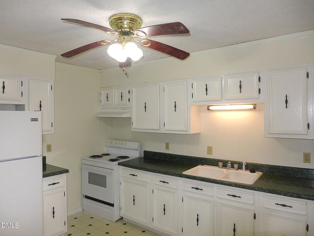 216 Nunn Lane, Chapel Hill, NC 27516