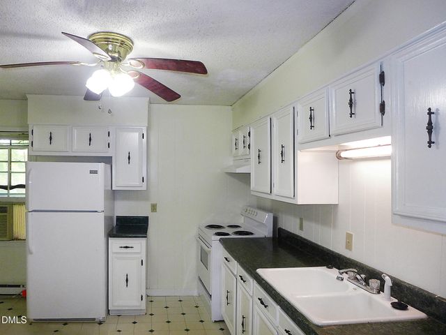 216 Nunn Lane, Chapel Hill, NC 27516