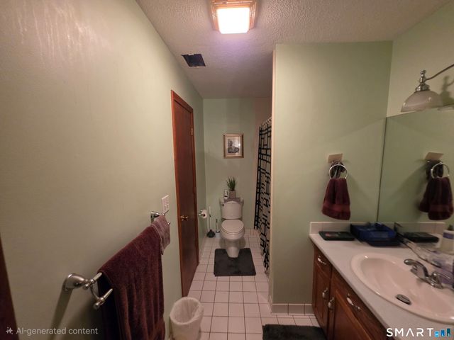 25 Robin Brook Drive 25, Newington, CT 06111