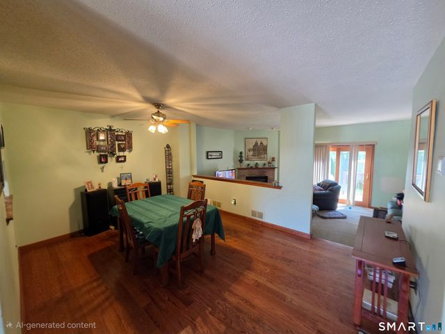 25 Robin Brook Drive 25, Newington, CT 06111