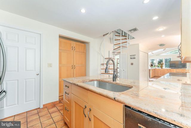 1223 HAGYS FORD RD, Penn Valley, PA 19072
