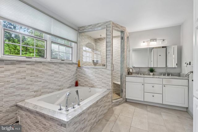 1223 HAGYS FORD RD, Penn Valley, PA 19072
