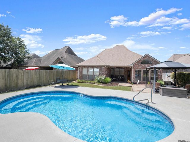 30786 La Madeline Ct, Denham Springs, LA 70726