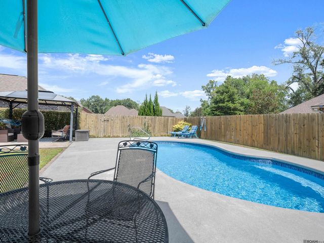 30786 La Madeline Ct, Denham Springs, LA 70726