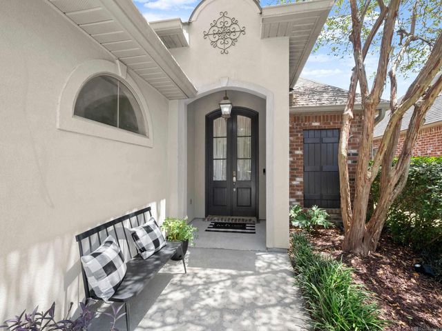 30786 La Madeline Ct, Denham Springs, LA 70726